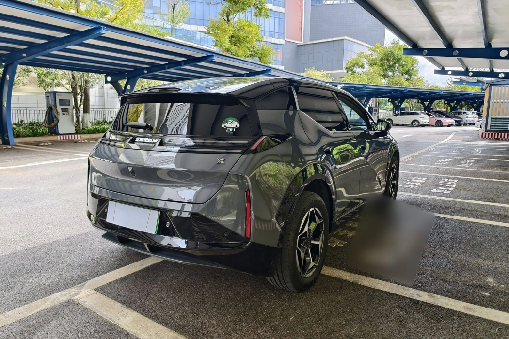 Extreme Krypton X 2025 five-seater rear-drive version