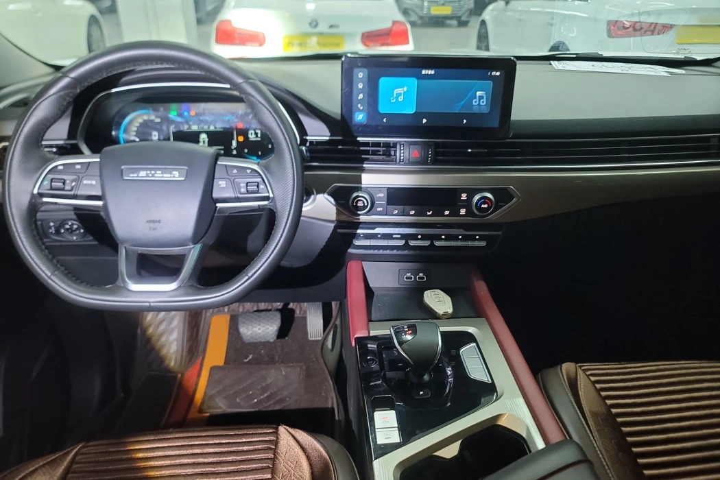Jietu X70 2023 1.5T DCT Beyond PRO Version 5 seats