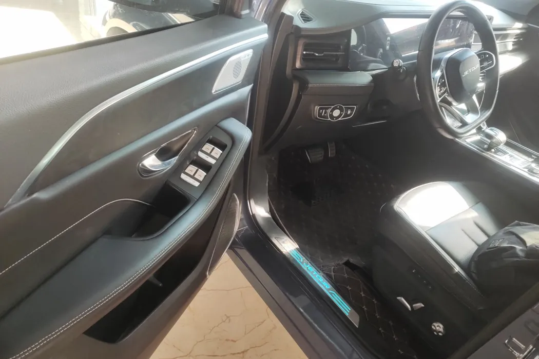 Jietu X90 2022 Zilong 2.0T DCT Valkyrie Edition 7 Seats