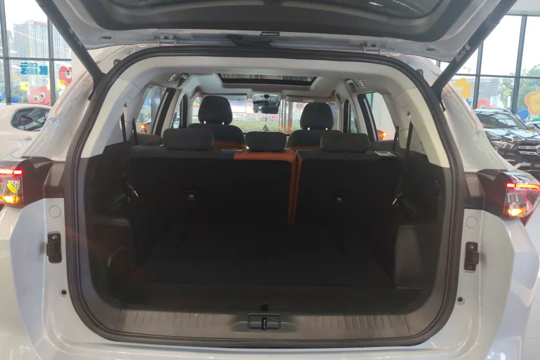 Jietu Shanhai L7 2024 1.5T 120km ULTRA 7 seats