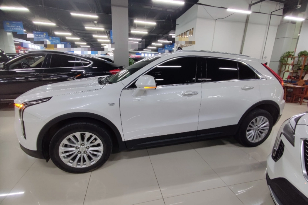Cadillac XT4 2024 25T two-wheel drive fashion type