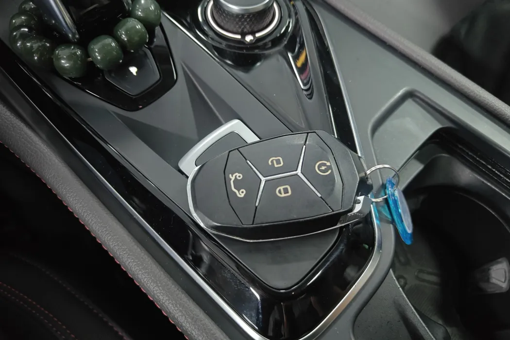 Lynk & Co. 02 New Energy 2021 1.5T PHEV Plus