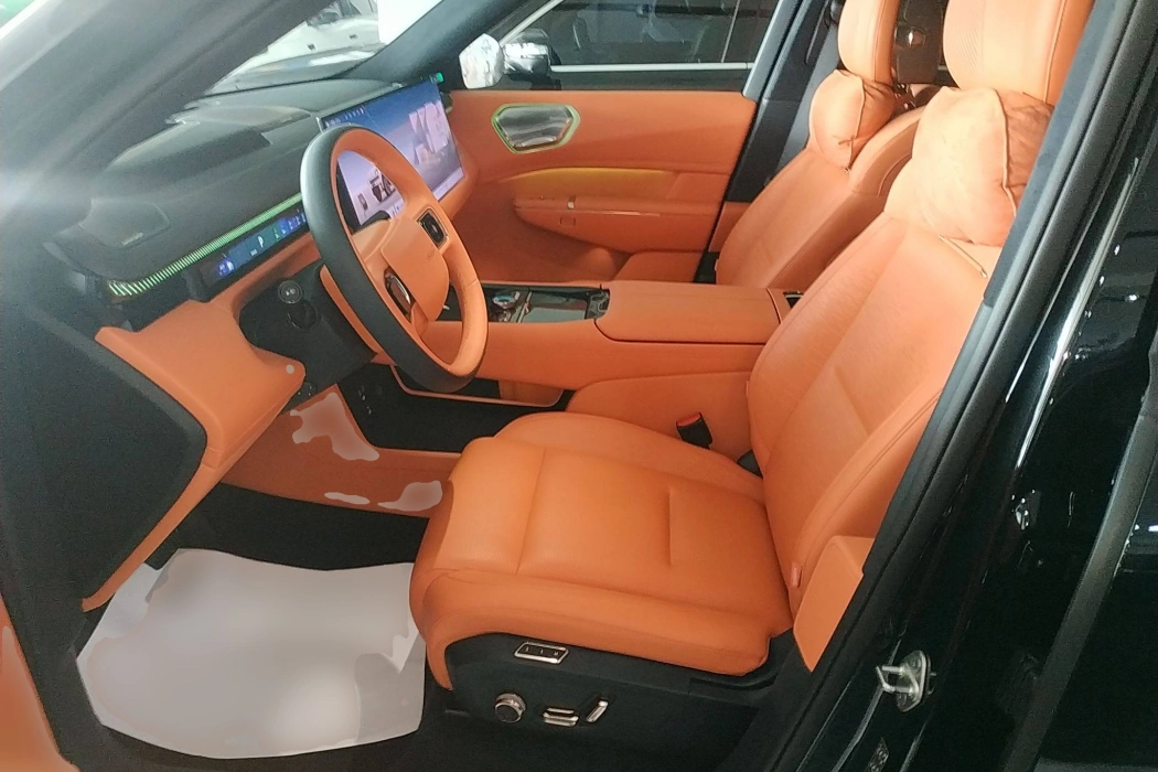 Lynk & Co 900 2025 model 1.5T Ultra