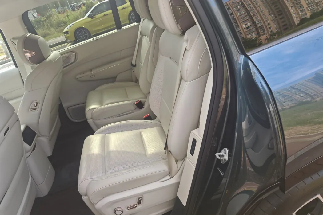 Lynk & Co 900 2025 2.0T Ultra