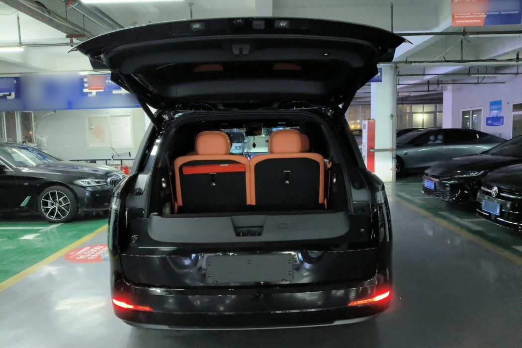 Lynk & Co 900 2025 2.0T Ultra