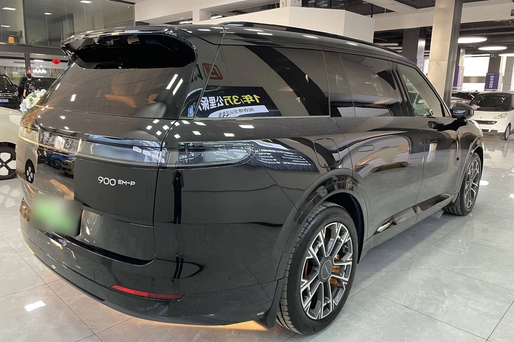 Фото машины 33