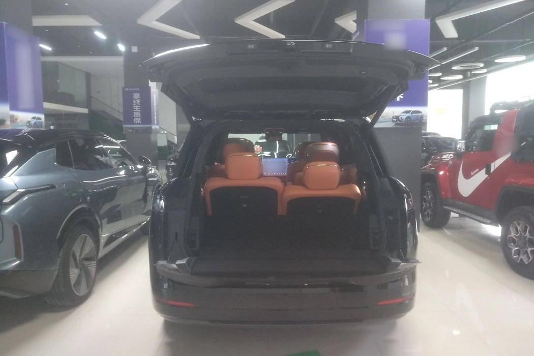 Фото машины 23