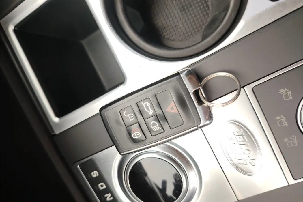 Land Rover Discovery 2020 3.0 SC V6 SE