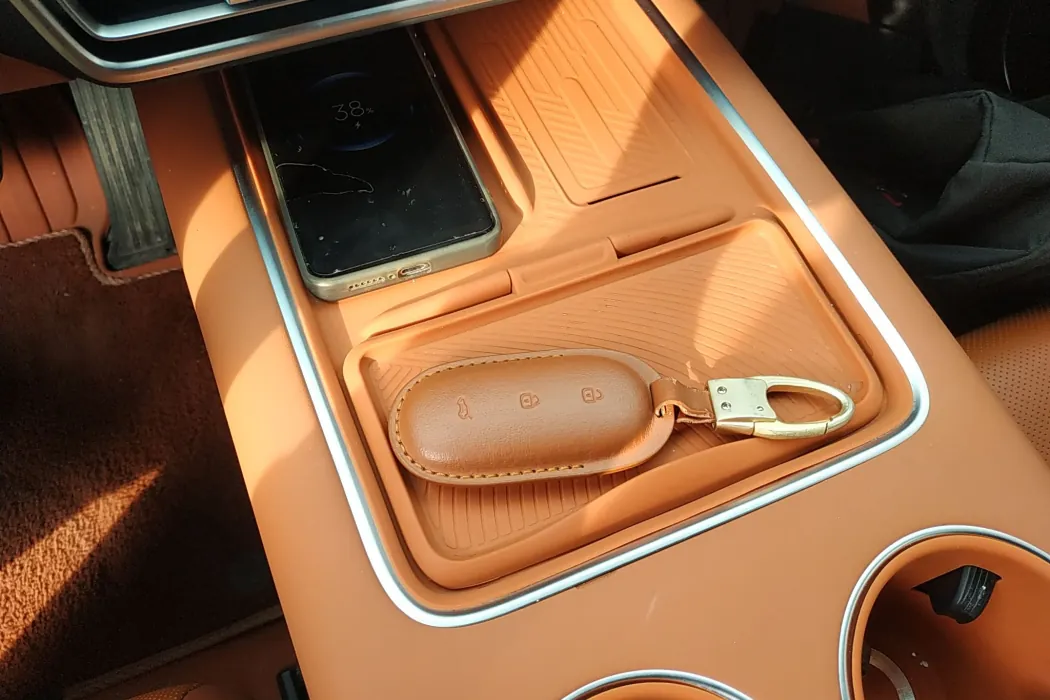 Ideal car Ideal L6 2024 Max