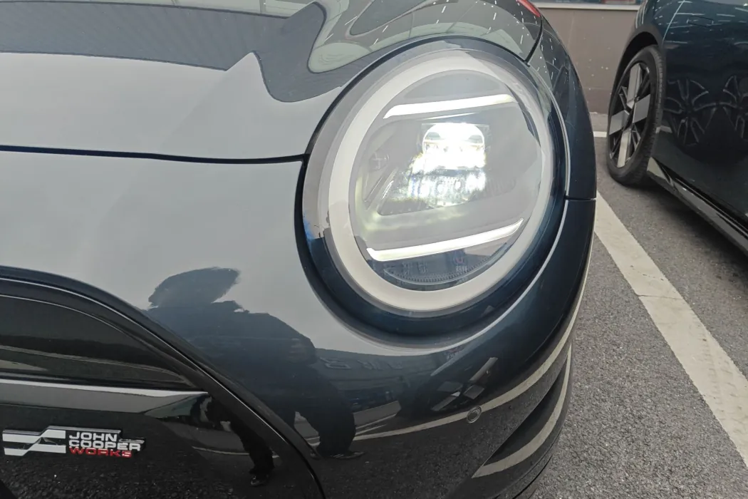 电动MINI COOPER 2024款 452km COOPER SE 赛车手