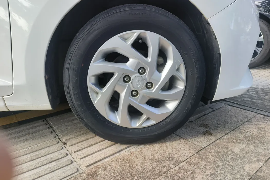 Фото машины 24