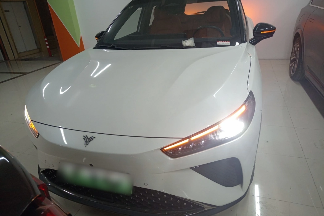 Nezha Automobile Nezha L 2024 Extended Range 220 Flash Charging Version