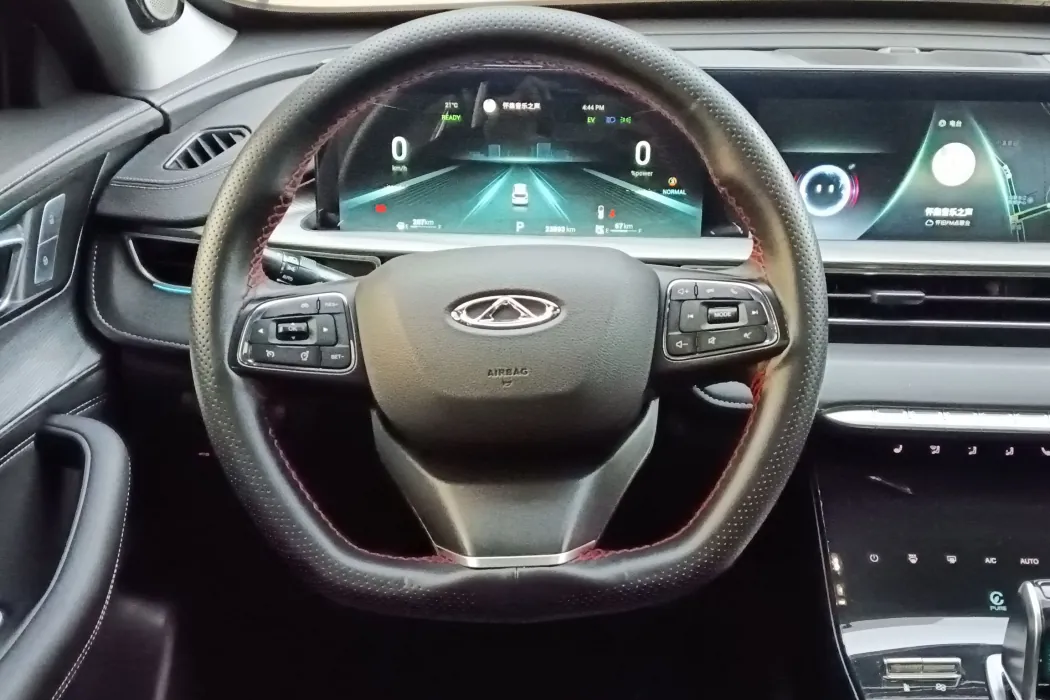 奇瑞 瑞虎8 PLUS鲲鹏e+ 2022款 PHEV 1.5T舒享e+