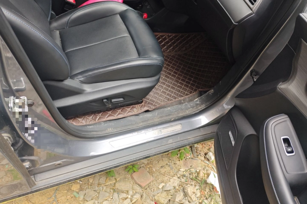 Фото машины 30