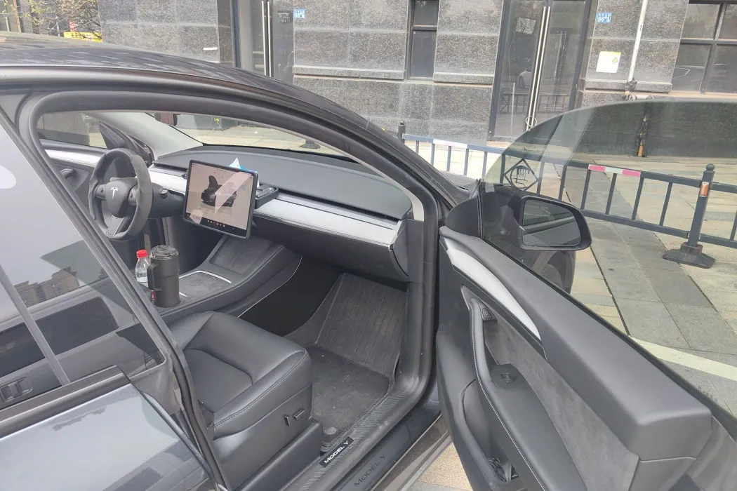 Фото машины 24