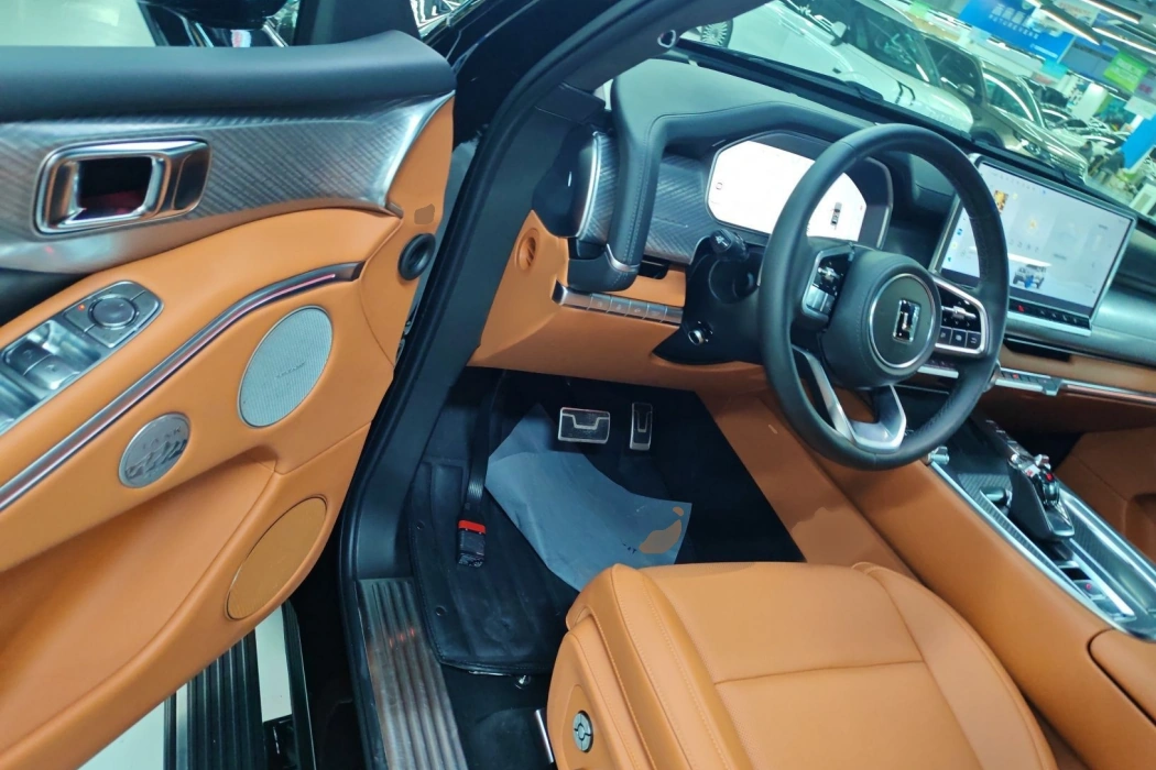 Фото машины 24