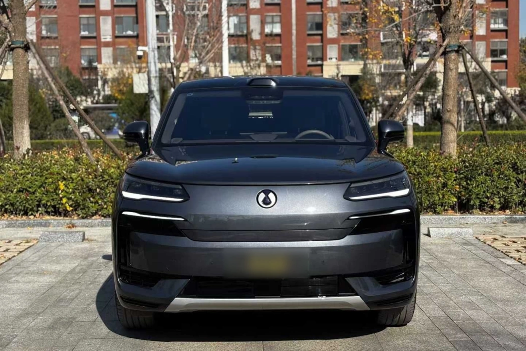 腾势N9 2025款 旗舰型