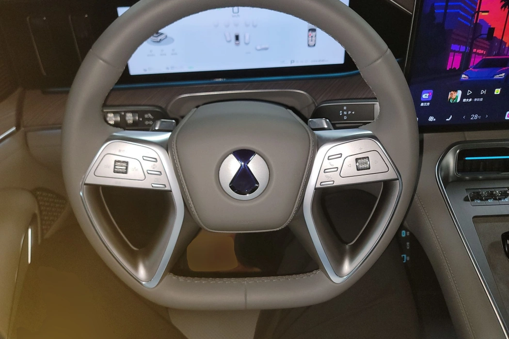 腾势N9 2025款 旗舰型