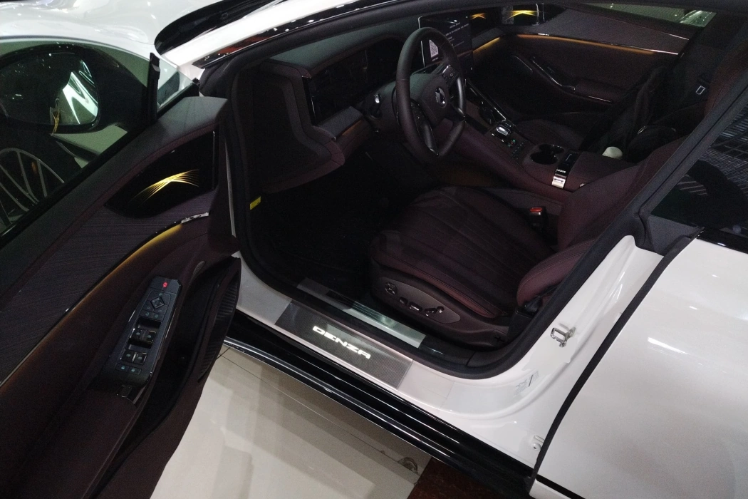 腾势Z9GT 2024款 1100四驱Pro版