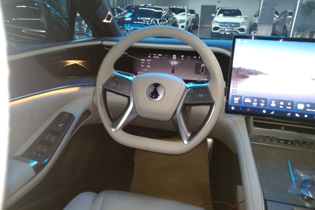 腾势Z9 2024款 1100km 四驱Max版