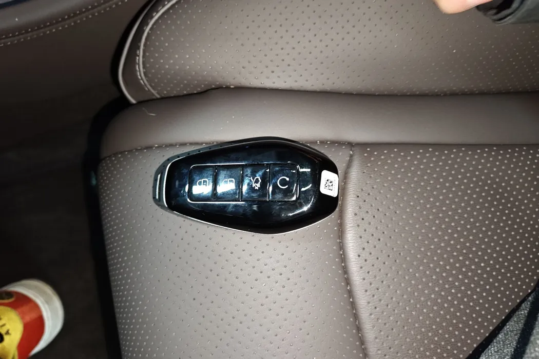 腾势Z9 2024款 1100km 四驱Max版