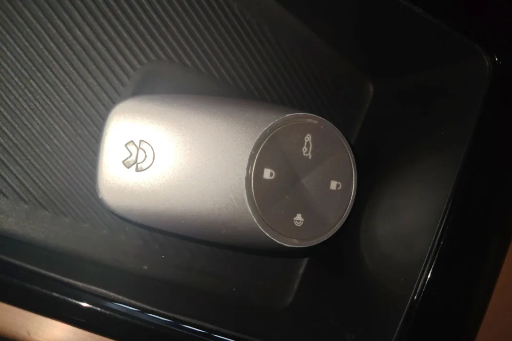 Фото машины 24