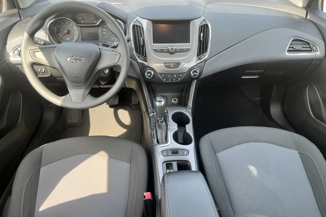 Chevrolet Cruze 2018 Redline 320 Automatic Pioneer Edition