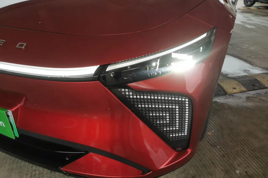 Xingtuxing Epoch ES 2025 Pure Electric Pro Four-wheel drive 77kWh