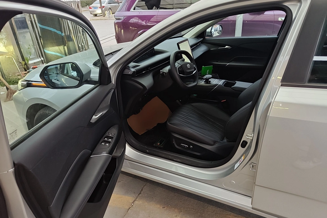 {"text":"Changan Qiyuan A05 2024 model 145 Pro"}