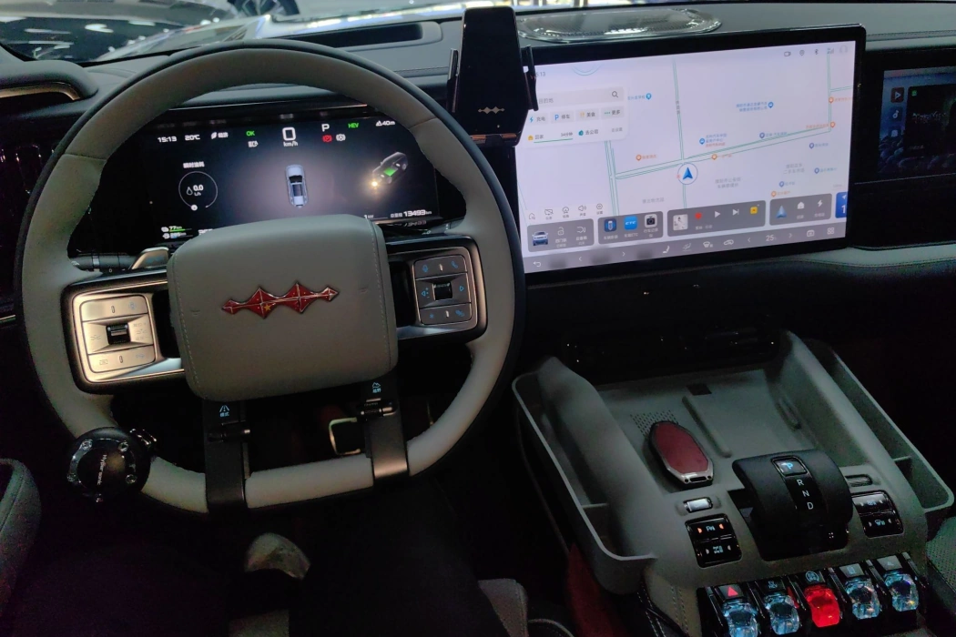 Leopard Leopard 5 2025 Tenjin Smart Driving Ultra Edition