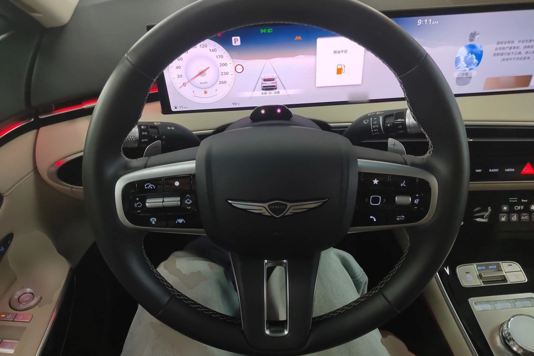 Genisys GV70 2025 2.5T two-wheel drive Deluxe Edition