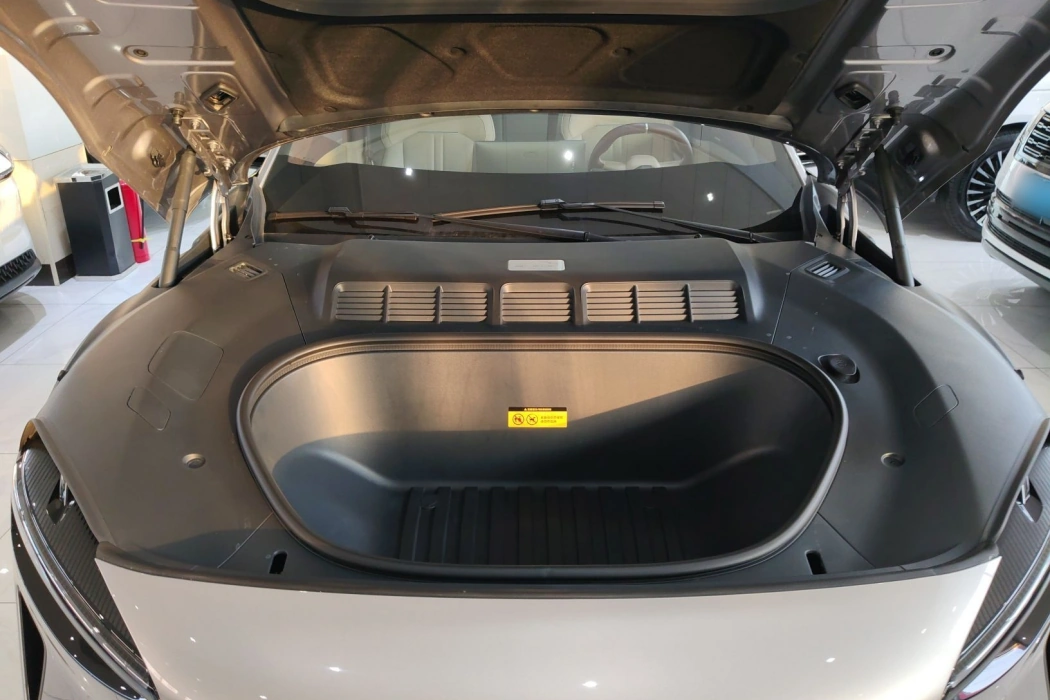 Xiaomi car Xiaomi YU7 2025 ultra-long battery life, high-performance four-wheel drive Max version