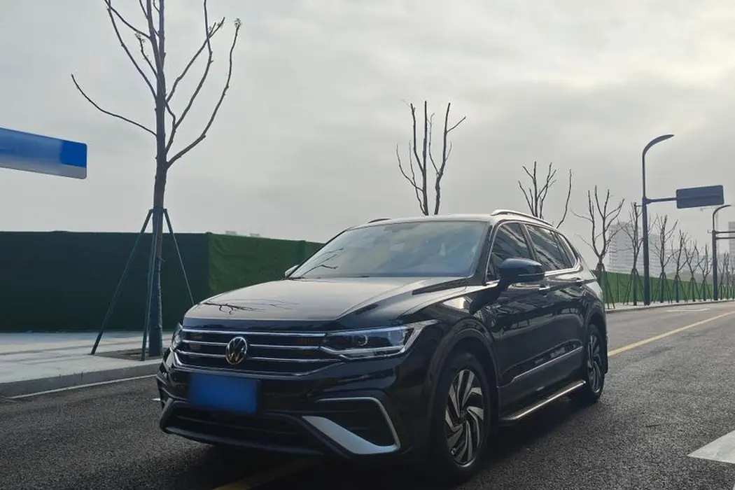 Volkswagen Tiguan L 2022 330TSI automatic two-wheel drive Smart Edition