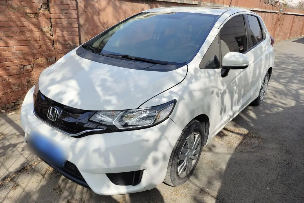 Honda Fit 2016 1.5L LXS CVT Comfortable Sunroof Version