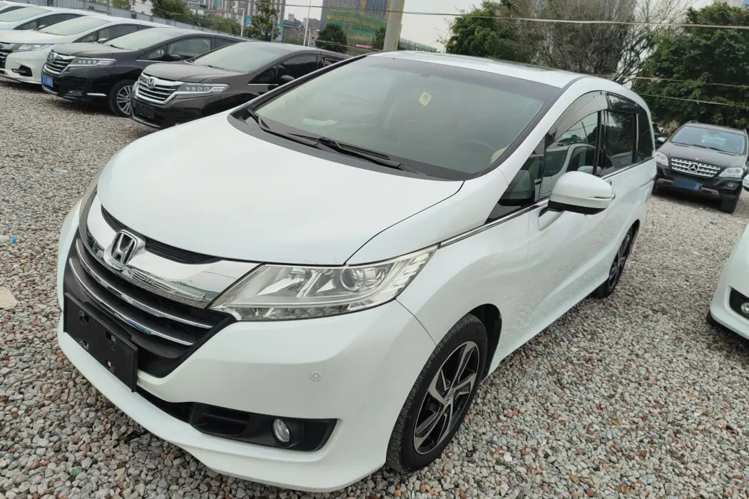 Honda Odyssey 2017 2.4L Deluxe Edition