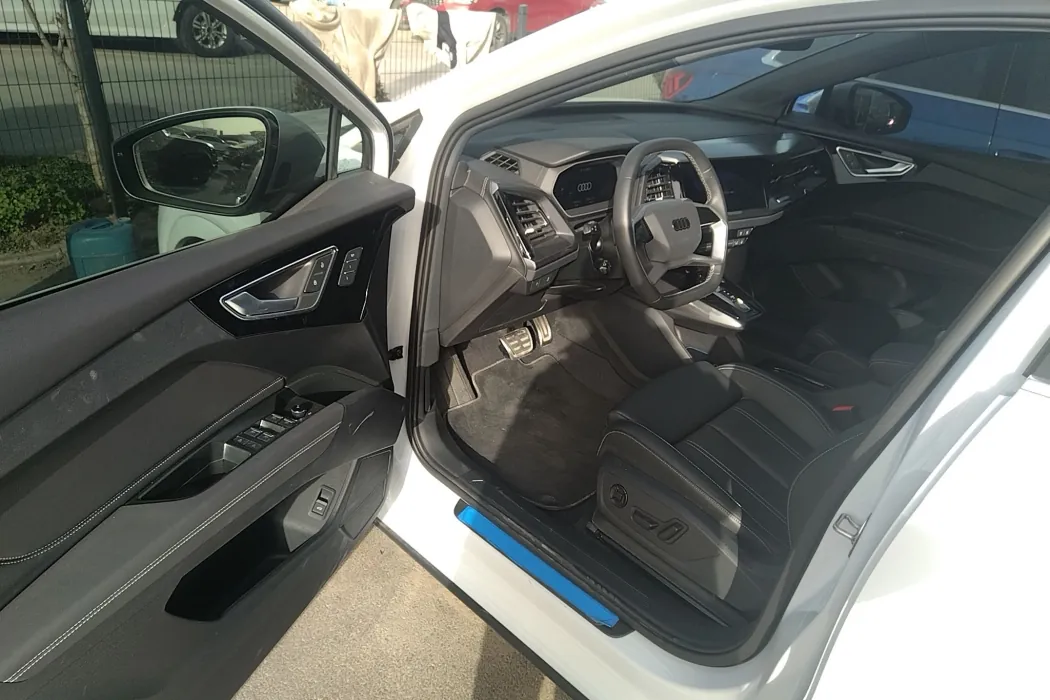 Audi Q4 e-tron 2024 model 40 e-tron Creation Edition