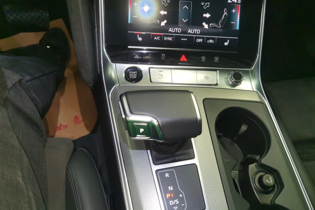 Audi A6 (imported) 2021 allroad quattro Explorer 55 TFSI exclusive off-road type