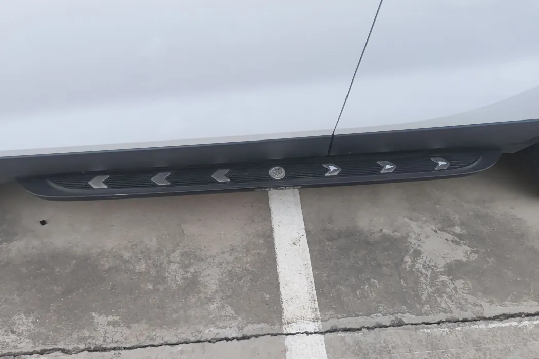 Buick Angkola 2018 18T automatic two-wheel drive urban leading type