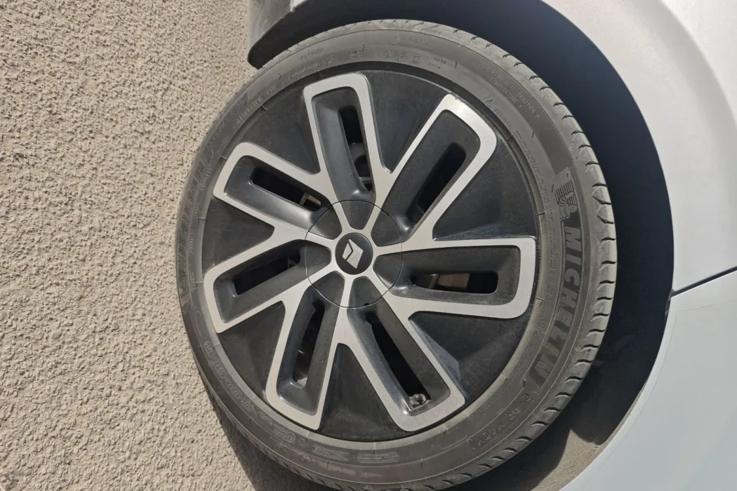 Фото машины 24