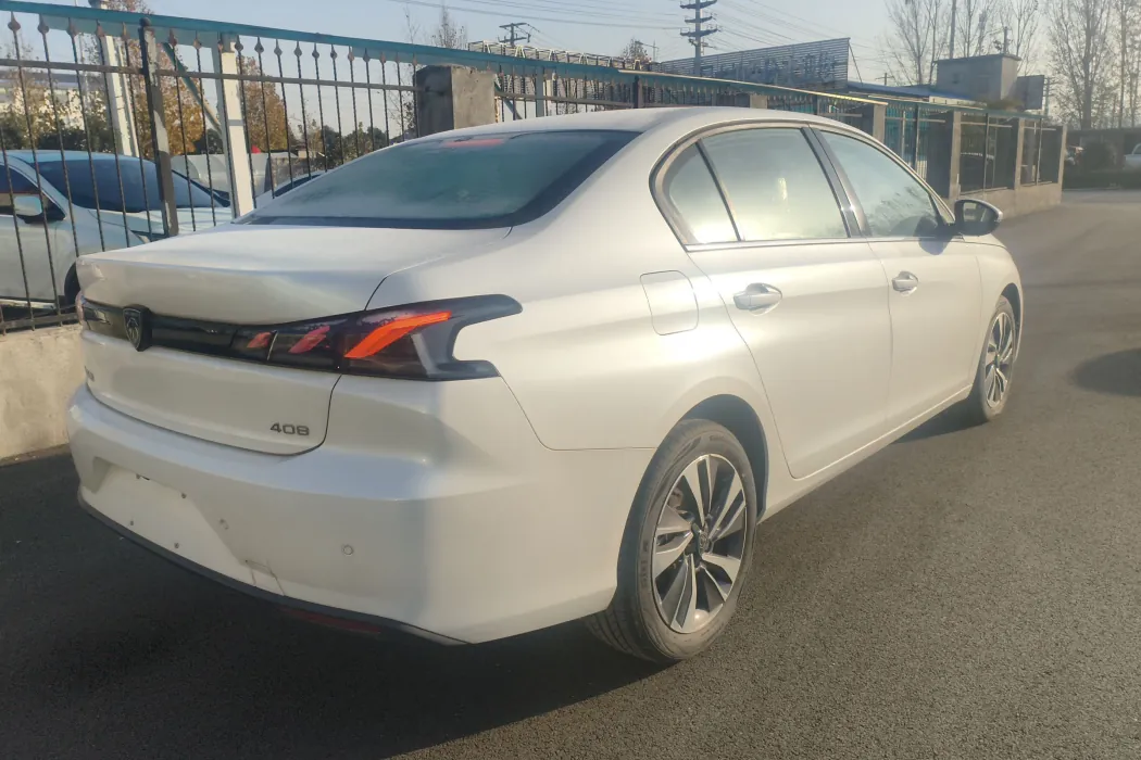 Peugeot 408 2022 1.6T chasing version