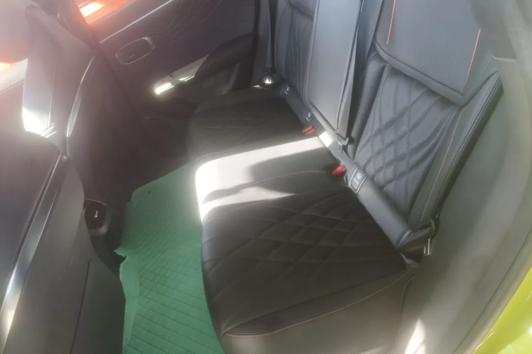 Dark Blue Car Dark Blue S07 2023 200Max Extended Range Version