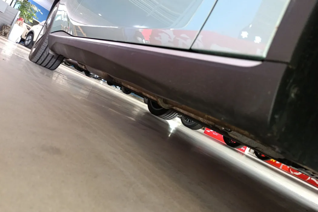 Dark Blue Car Dark Blue SL03 2022 1.5L 1200 Extended Range Version