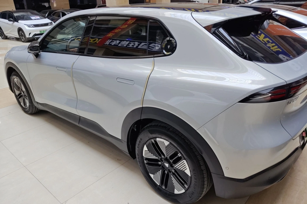 Dark Blue Car Dark Blue S05 2024 510Max Pure Electric Version