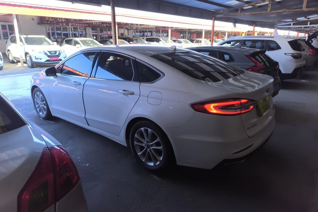 Ford Mondeo 2020 EcoBoost 180 Fashion Type