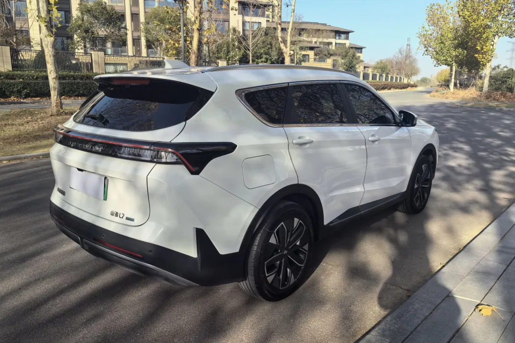 Фото машины 33