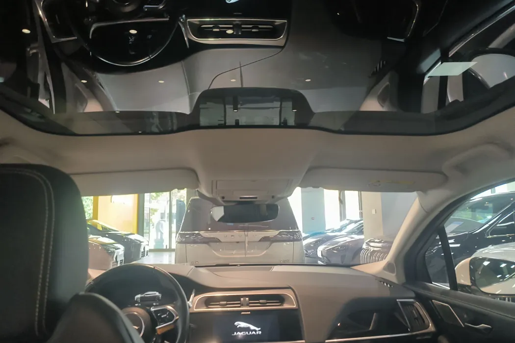 Jaguar I-PACE 2018 EV400 SE