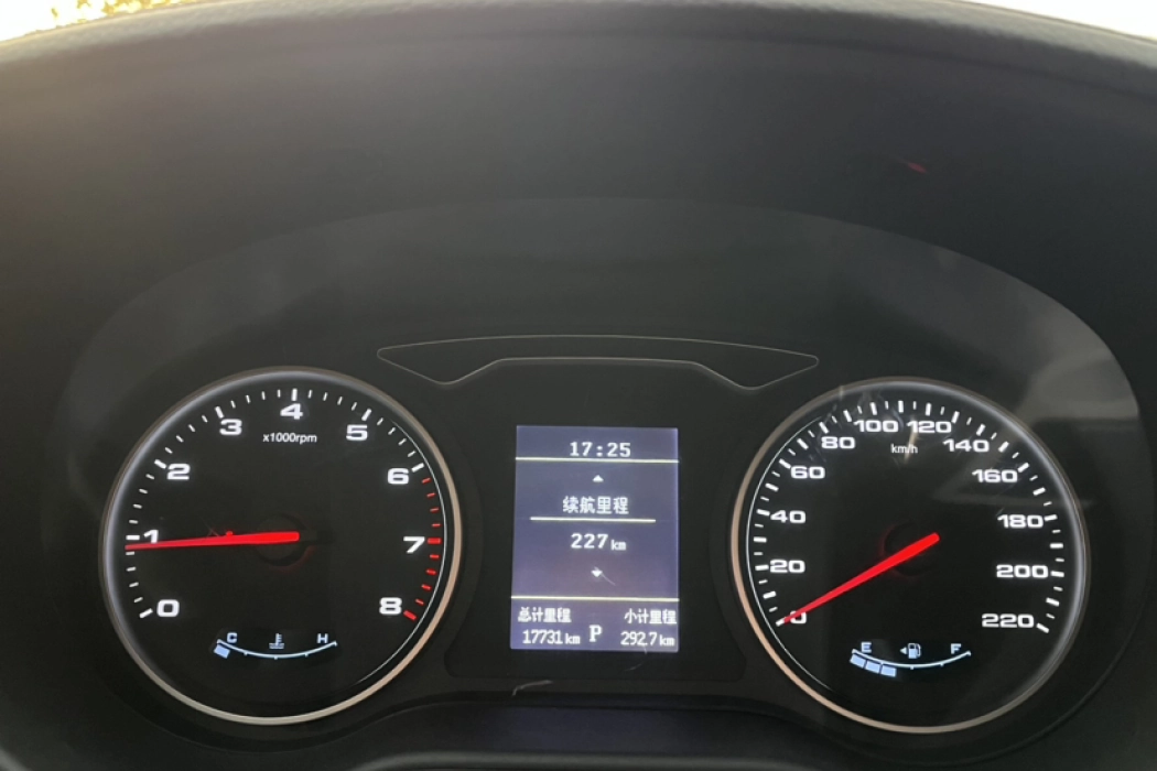 Фото машины 24