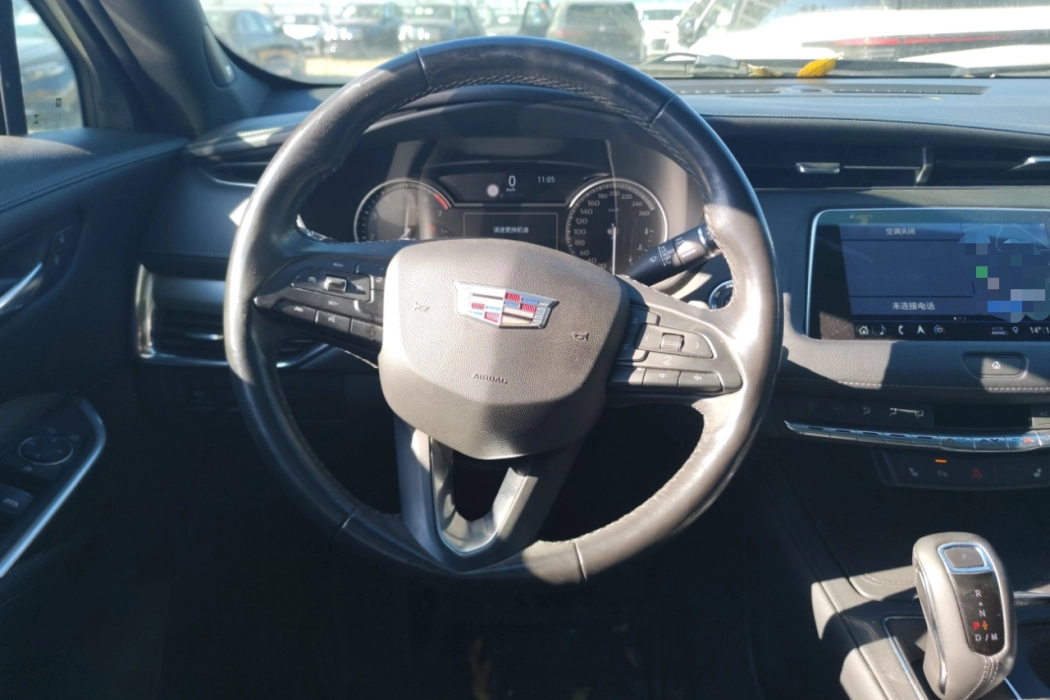 Cadillac XT4 2018 28T two-wheel drive leading type