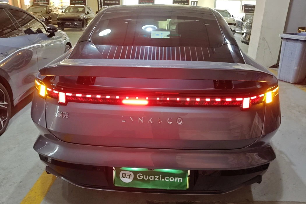 Lynk & Co Z10 2024 95kWh 702km four-wheel drive smart driving Ultra