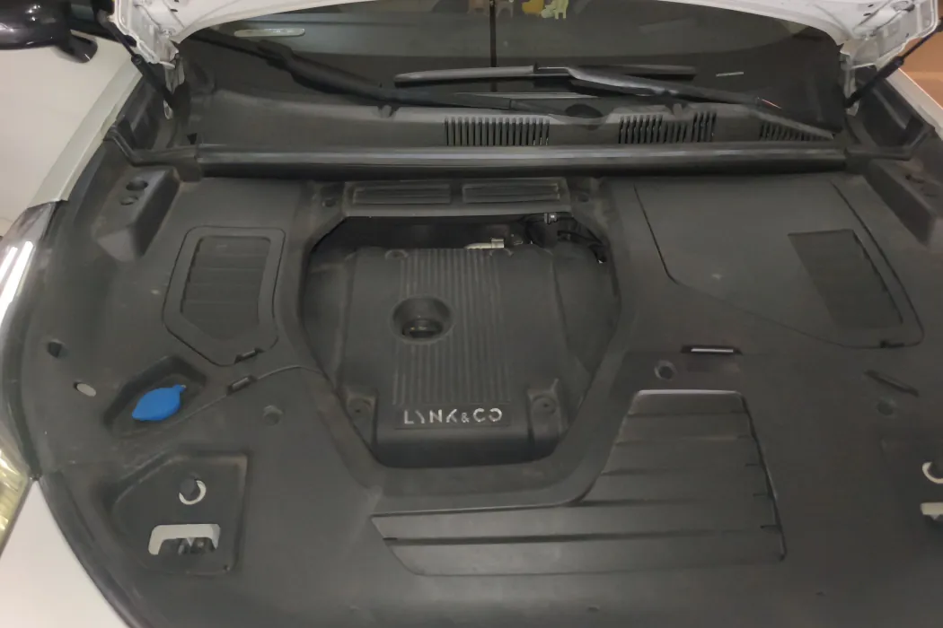 Lynk & Co. 05 2020 2.0 TD two-wheel drive Halo